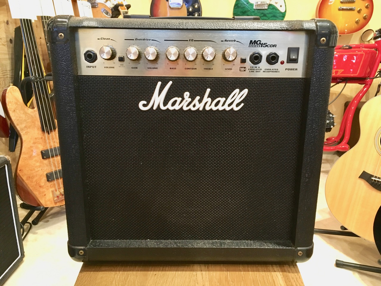Marshall MG15CDR | LINER NOTES