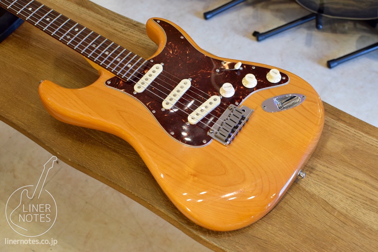 Fender USA 2009 American Deluxe Stratocaster Mod.(Amber) | LINER NOTES
